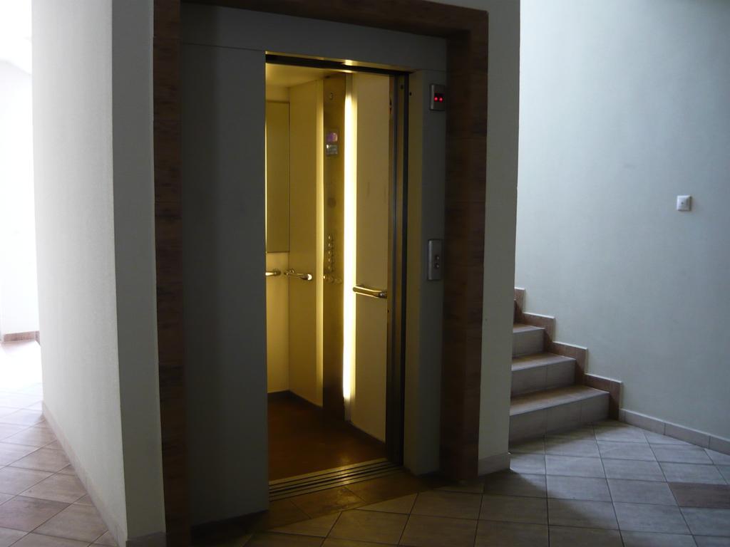 Aqua Wellness Apartments Hajdúszoboszló Szoba fotó